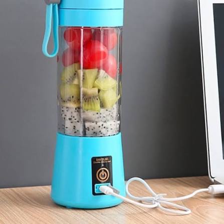 Mini liquidificador portátil
